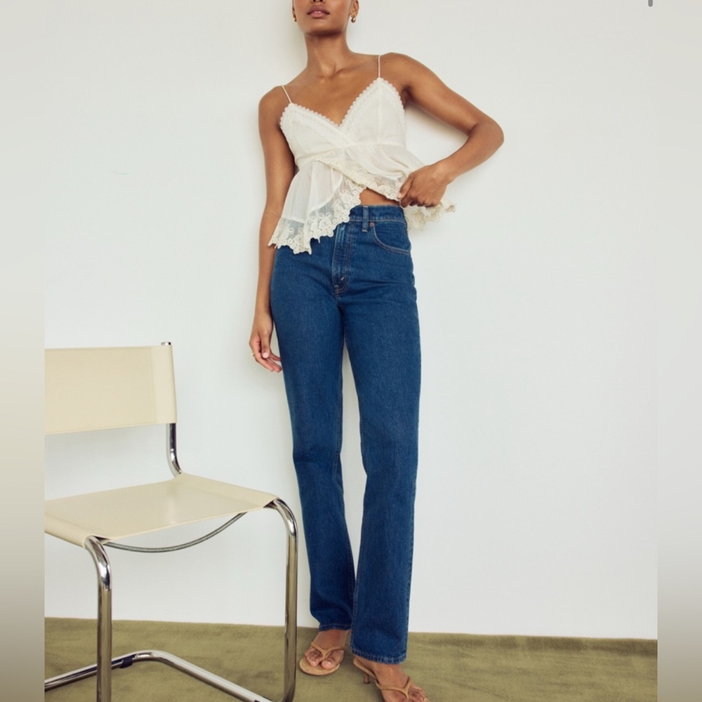 Abercrombie & Fitch Straight Leg Ultra High Rise Jeans